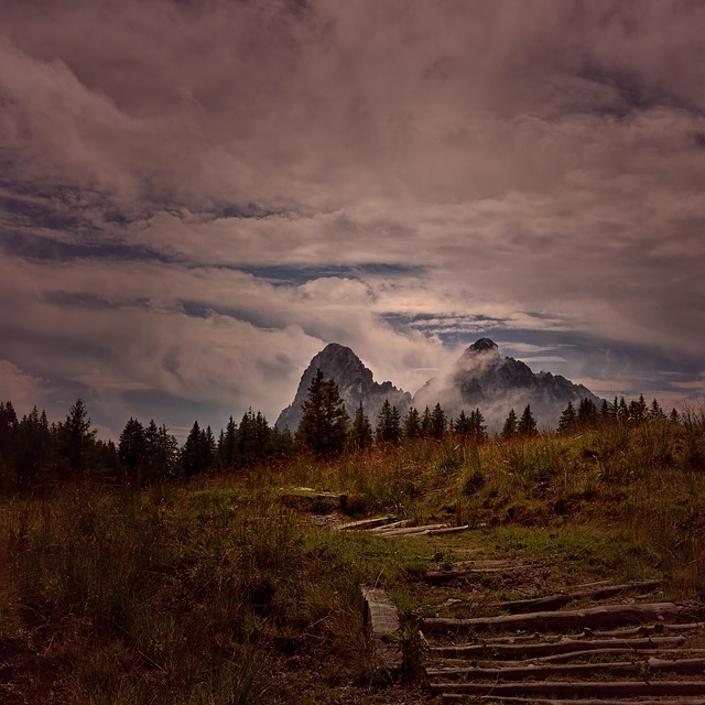 Ni verdener, ét dødsrige: Sådan hænger de nordiske riger sammen